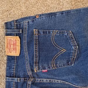Levi's 550 size 4S